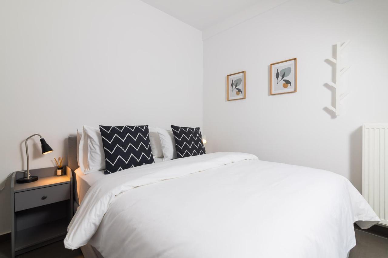 Apartment F & B Collection - 3 Bedroom Penthouse *