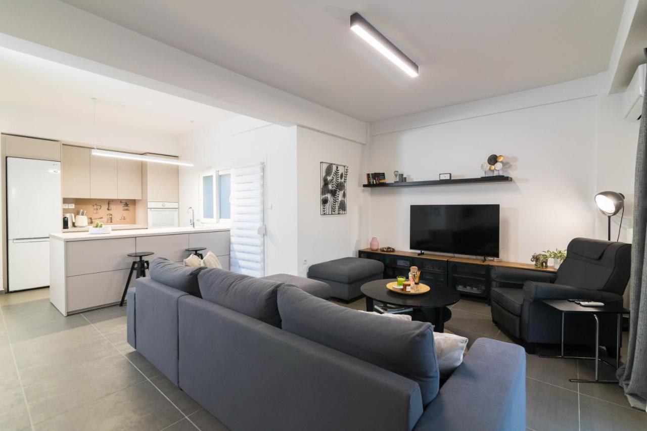F & B Collection - 3 Bedroom Penthouse Apartment Thessaloniki